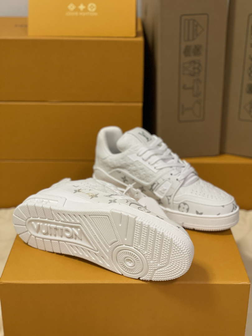 Louis Vuitton 1AC58D Women Men's  LV Trainer Sneaker M601028