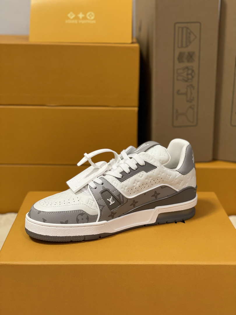 Louis Vuitton 1AC58D Women Men's  LV Trainer Sneaker M601030