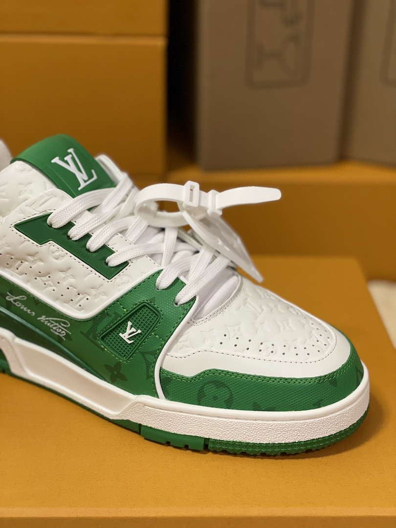Louis Vuitton 1AC58D Women Men's  LV Trainer Sneaker M601032