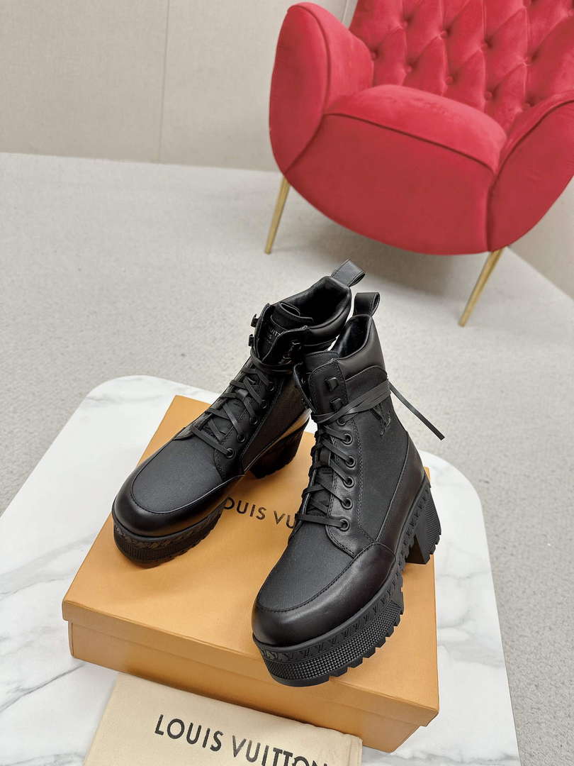 Louis Vuitton 1AC7RU Women's Laureate Platform Desert Boot L62355