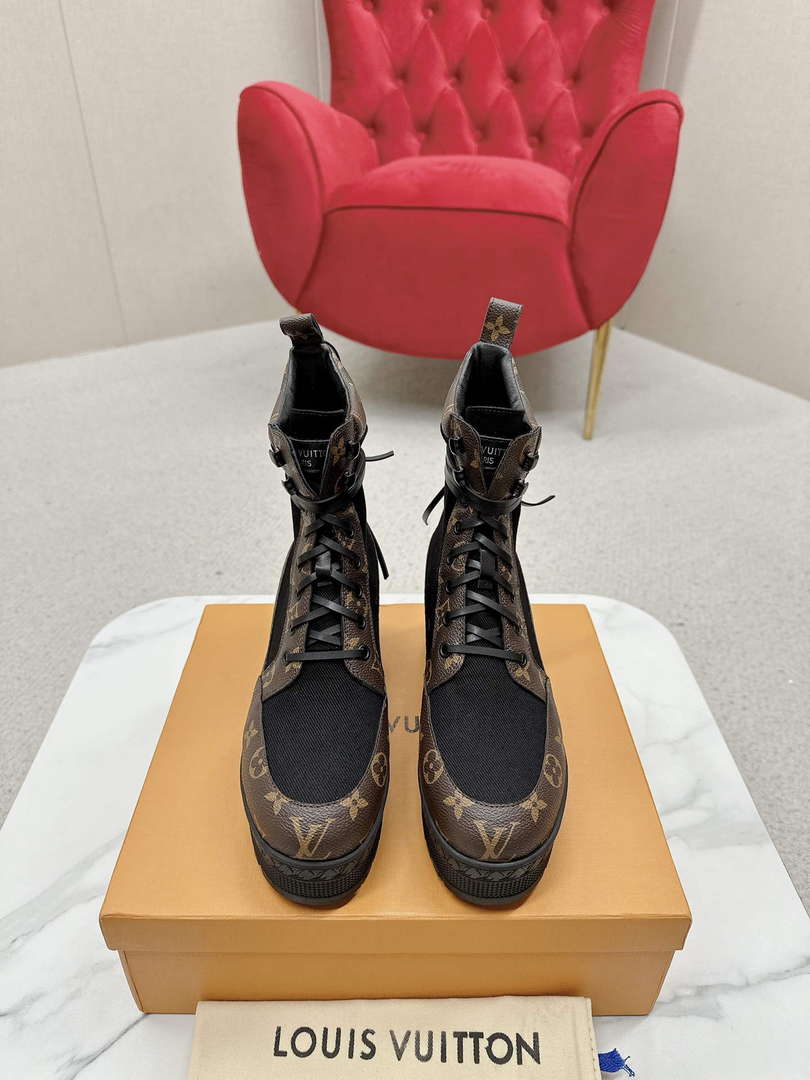 Louis Vuitton 1AC7RU Women's Laureate Platform Desert Boot L62356