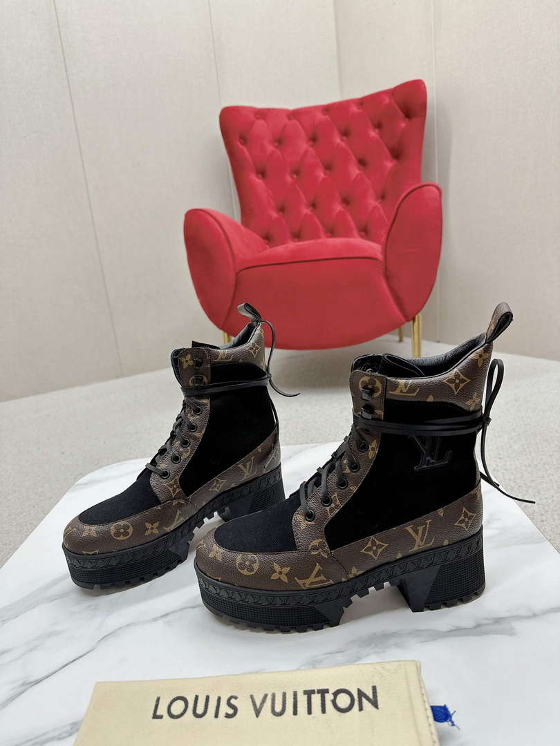 Louis Vuitton 1AC7RU Women's Laureate Platform Desert Boot L62356