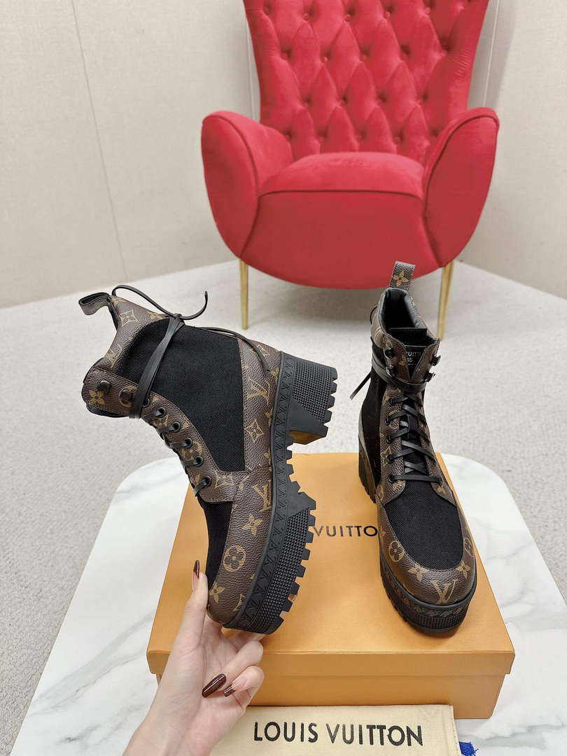 Louis Vuitton 1AC7RU Women's Laureate Platform Desert Boot L62356