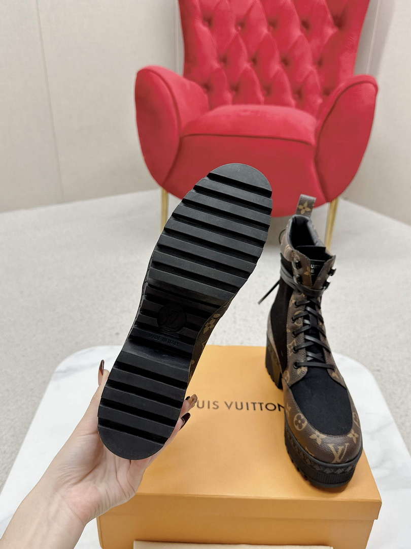 Louis Vuitton 1AC7RU Women's Laureate Platform Desert Boot L62356