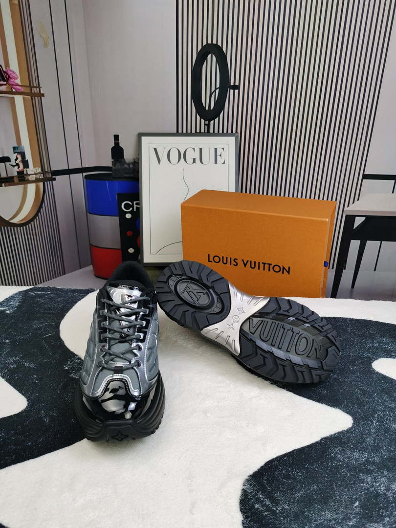 Louis Vuitton 1ACEBQ Men Women's LV Discovery Lace Up L62404