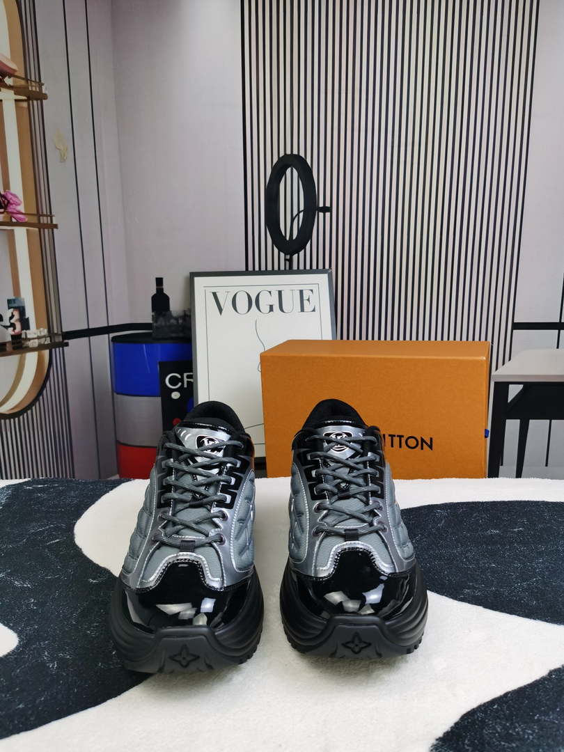 Louis Vuitton 1ACEBQ Men Women's LV Discovery Lace Up L62404
