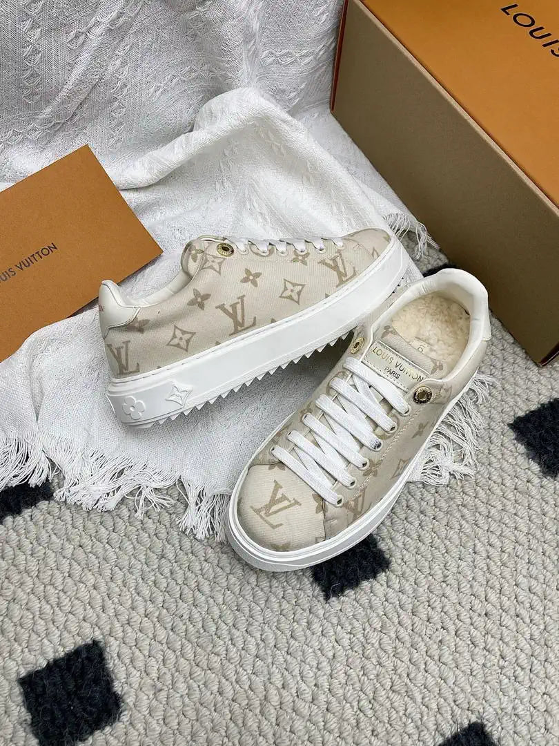 Louis Vuitton 1ACUIN LV Stadium Sneaker Shoes L66383
