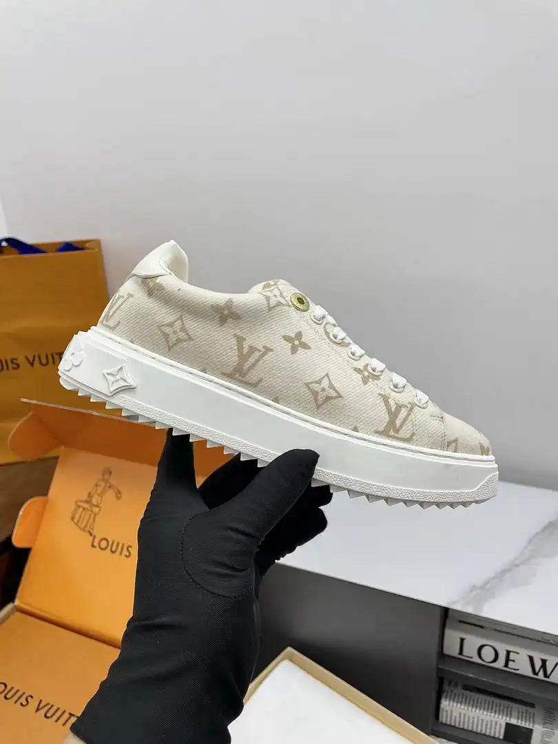 Louis Vuitton 1ACUIN LV Stadium Sneaker Shoes L66383