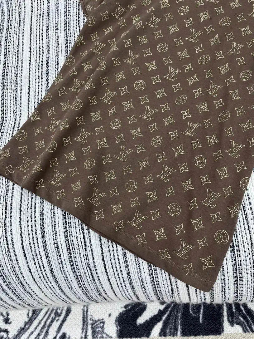 Louis Vuitton 1AHIZ2 Women Aquarelle Monogram Eyelet T-Shirt  L66496
