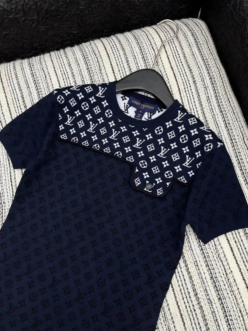 Louis Vuitton 1AIG26 Women Short-sleeved patchwork sweater L66493