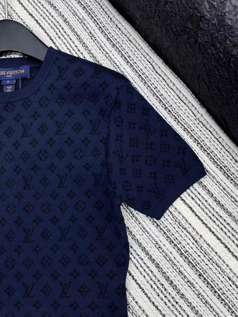Louis Vuitton 1AIG26 Women Short-sleeved patchwork sweater L66494