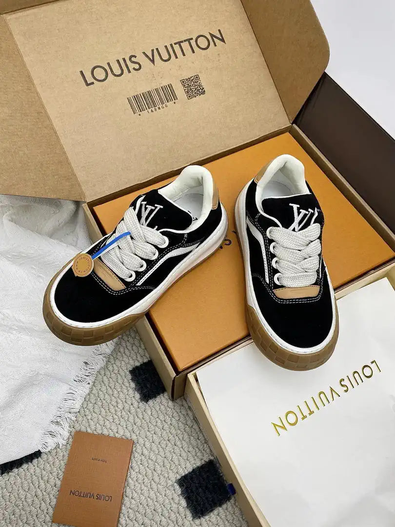 Louis Vuitton  1AJ742 LV Tilted Sneaker Shoes L66338