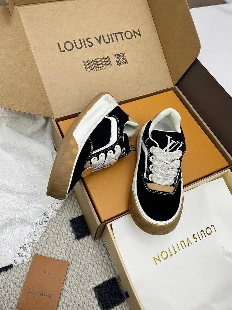 Louis Vuitton  1AJ742 LV Tilted Sneaker Shoes L66338