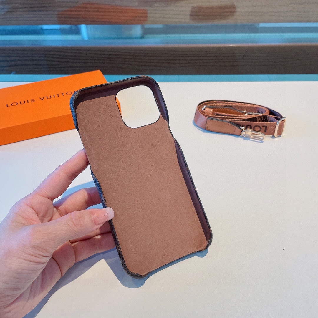 Louis Vuitton Apple Iphone Leather Premium Deluxe Phone Case L20138