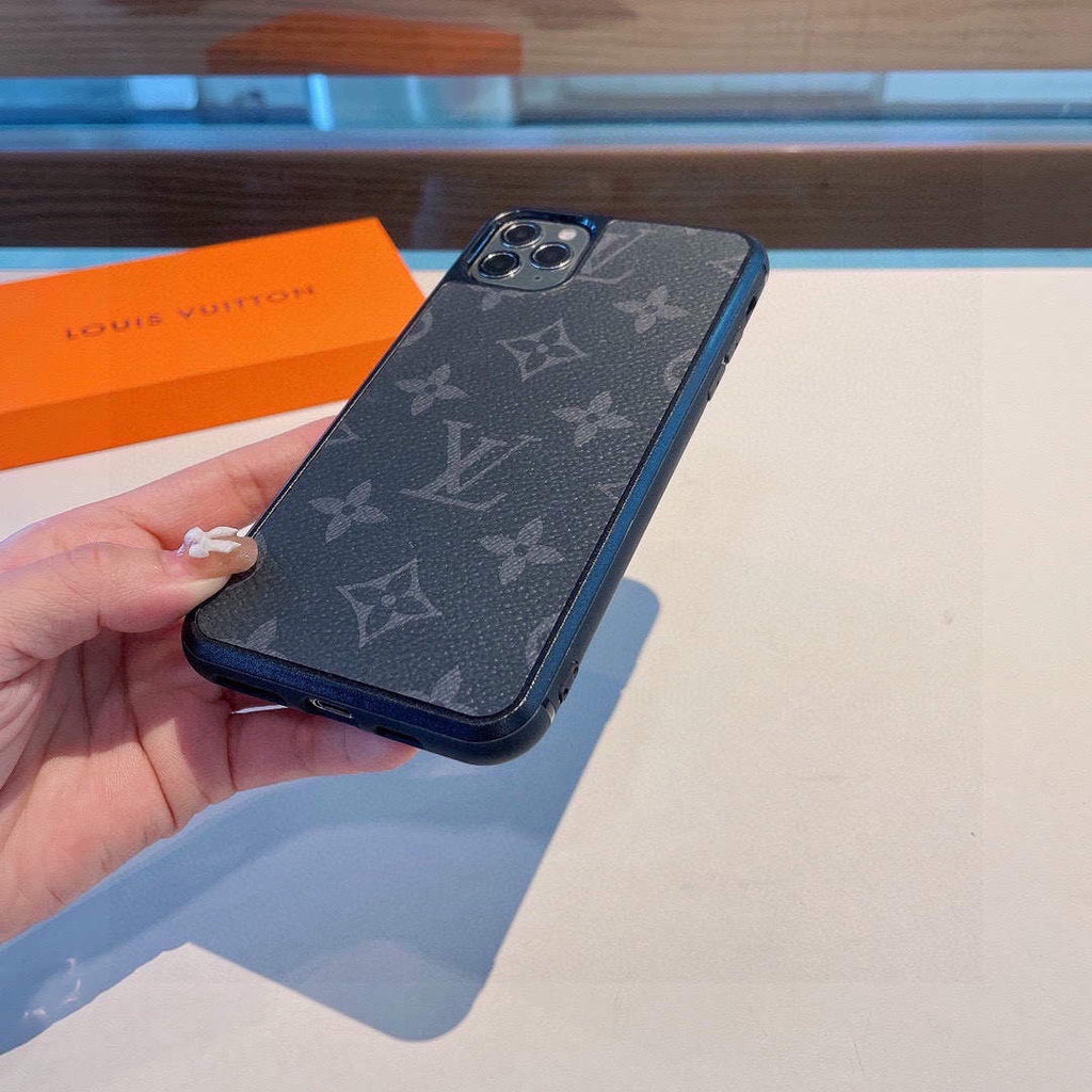 Louis Vuitton Apple Iphone Leather Premium Deluxe Phone Case L20144
