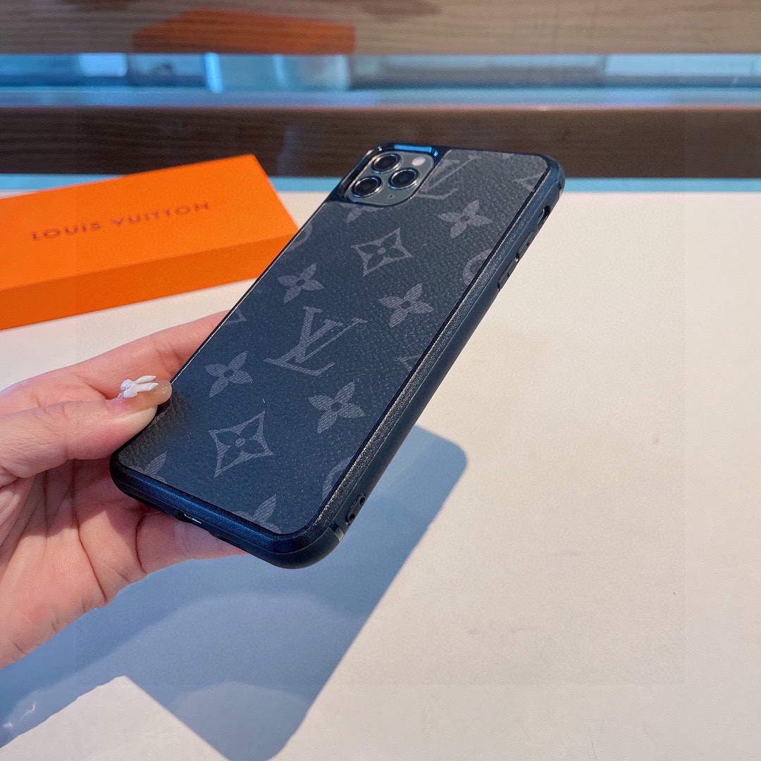 Louis Vuitton Apple Iphone Leather Premium Deluxe Phone Case L20144