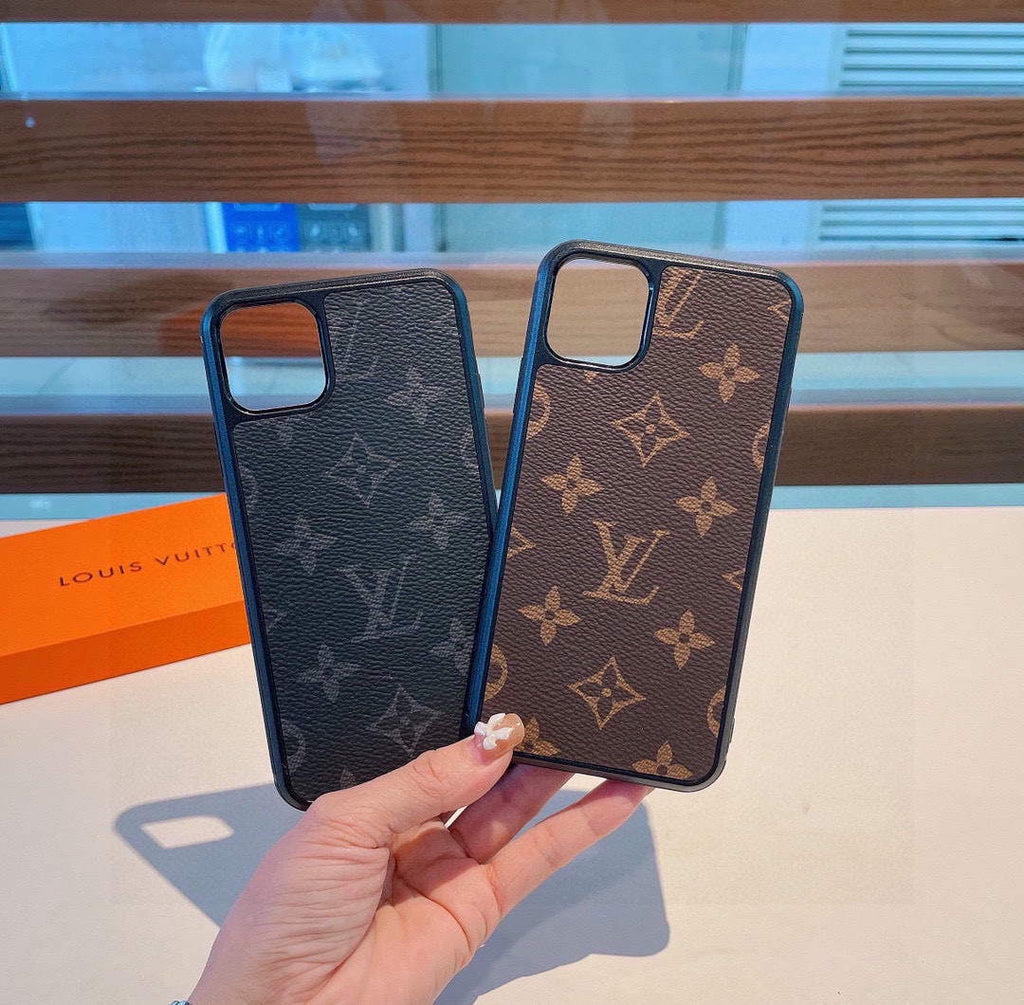 Louis Vuitton Apple Iphone Leather Premium Deluxe Phone Case L20144