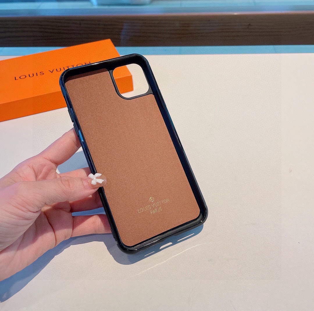 Louis Vuitton Apple Iphone Leather Premium Deluxe Phone Case L20144