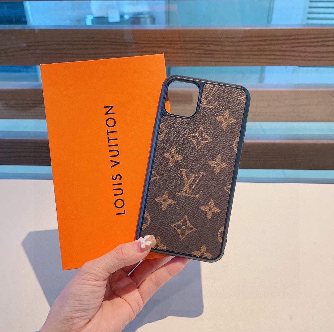 Louis Vuitton Apple Iphone Leather Premium Deluxe Phone Case L20145 - iPhone15pro max £¨6.7£© - View 1