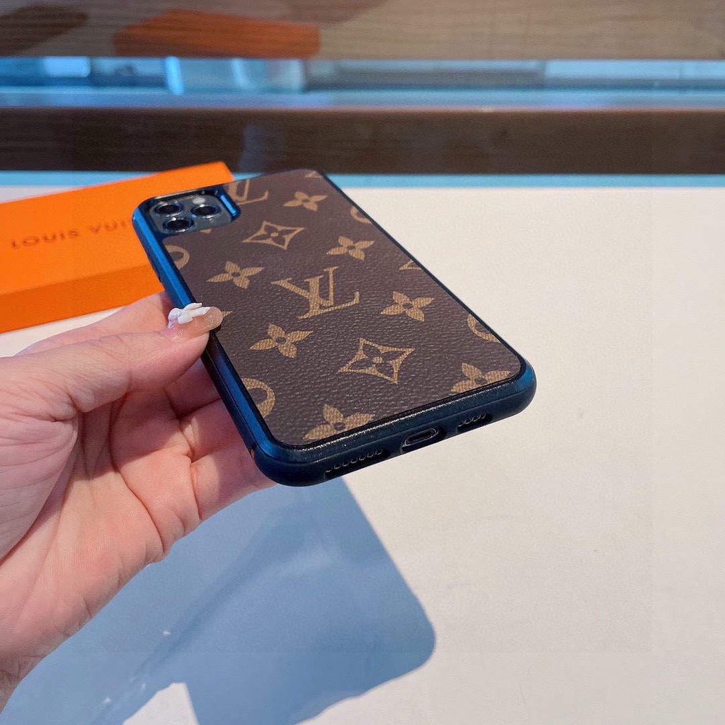Louis Vuitton Apple Iphone Leather Premium Deluxe Phone Case L20145