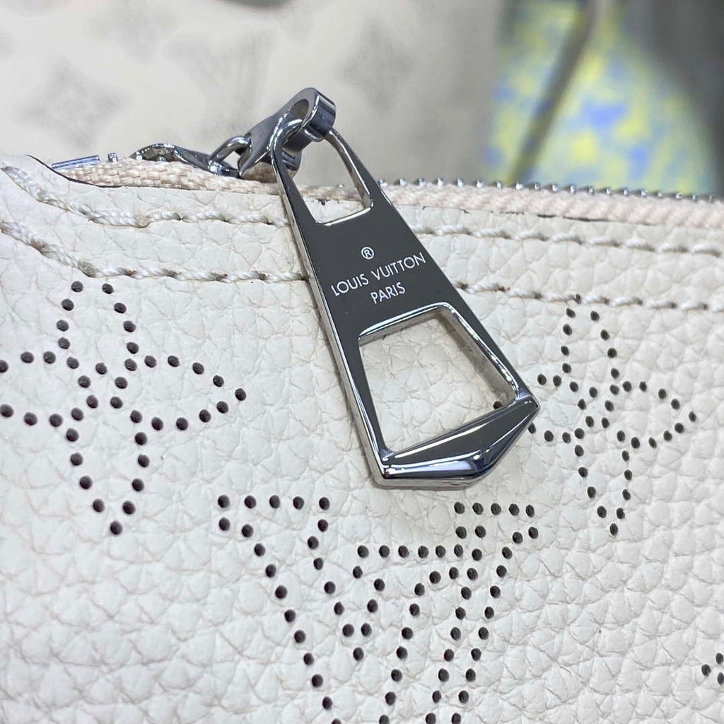 Louis Vuitton  Blossom MM Mahina Tote Bag LV M21851 Beige