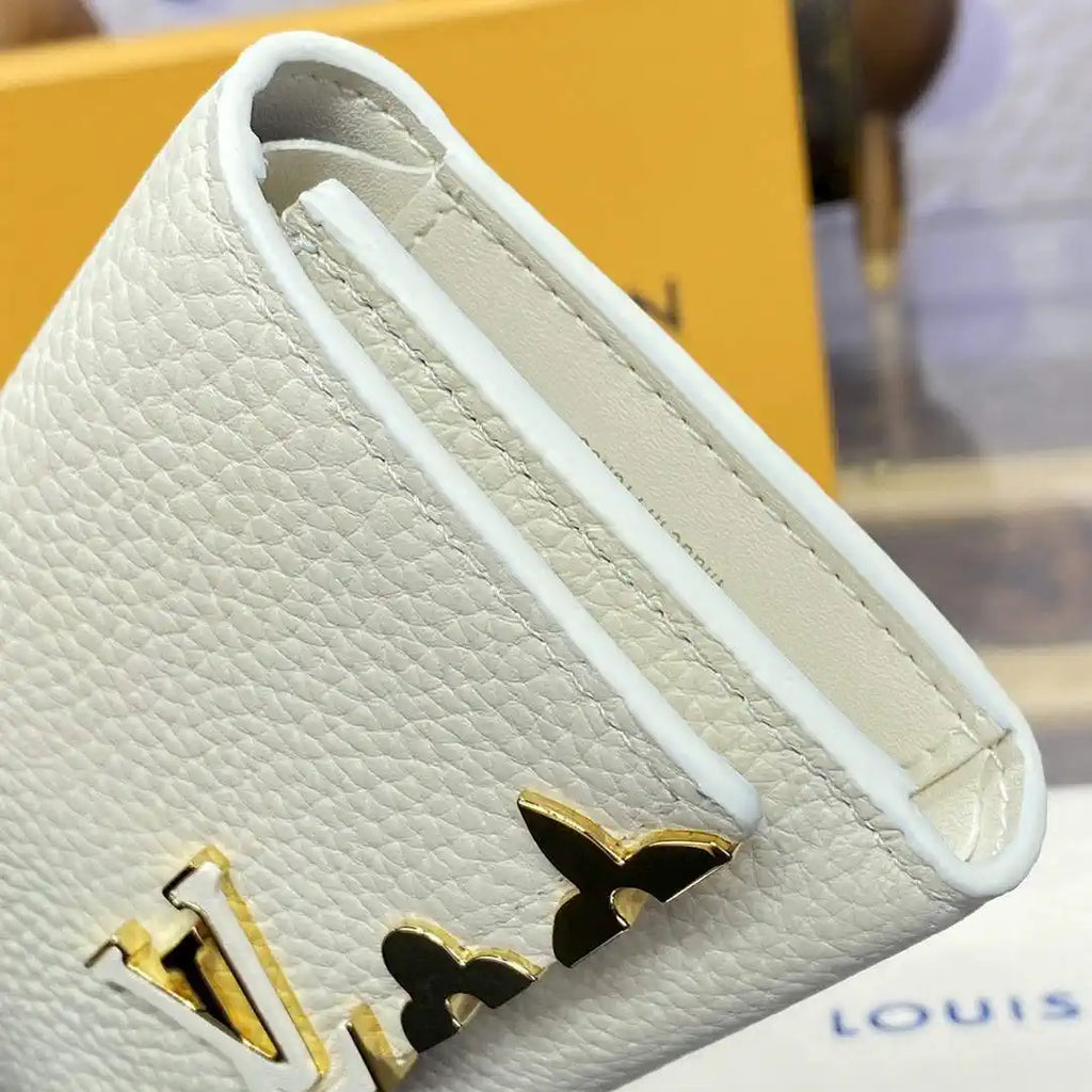 Louis Vuitton Capucines Compact Wallet LV M82835 White