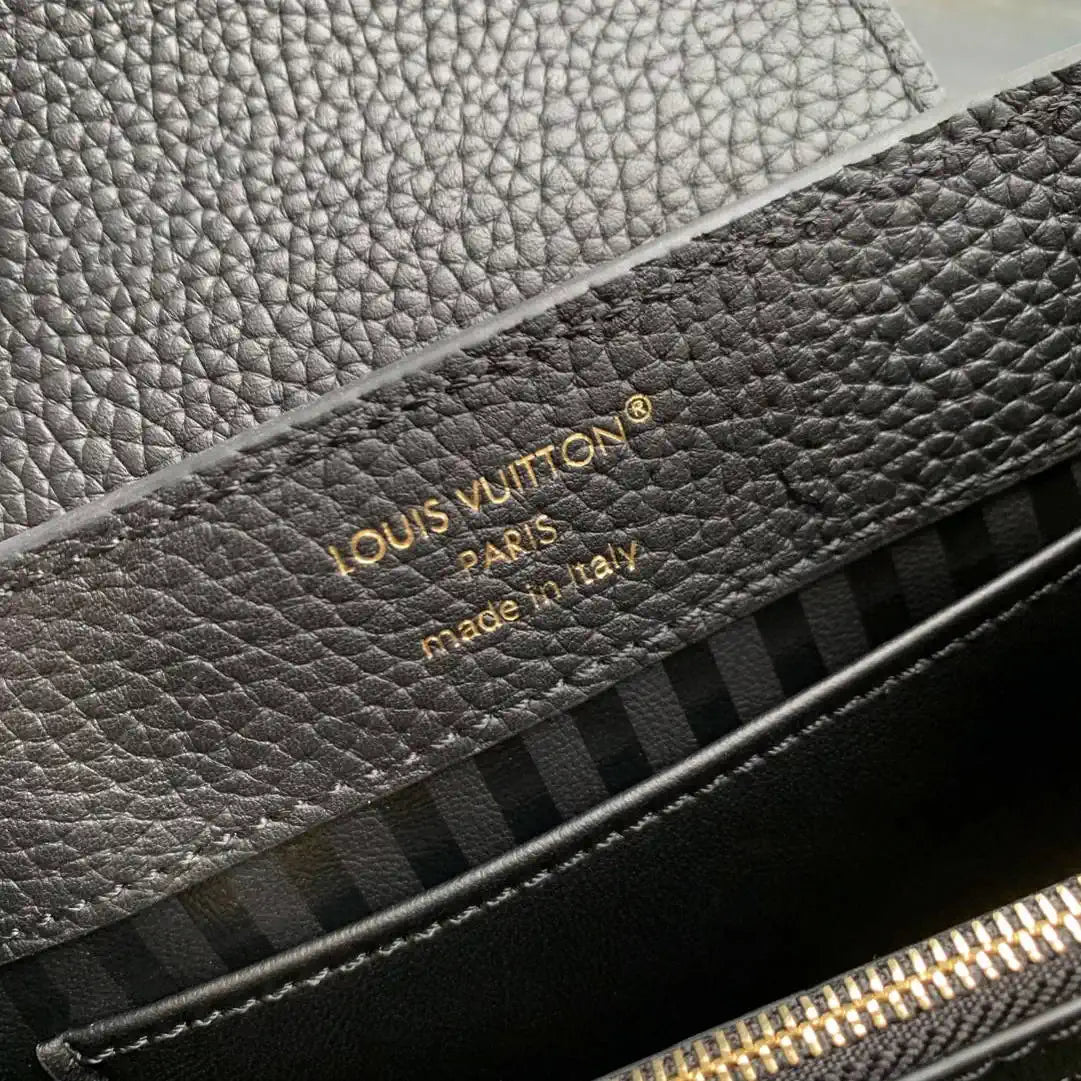Louis Vuitton Capucines Mini Handbag LV M14976 Black