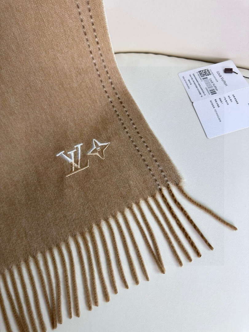 Louis Vuitton Classic Cashmere Scarf Scarf L60350