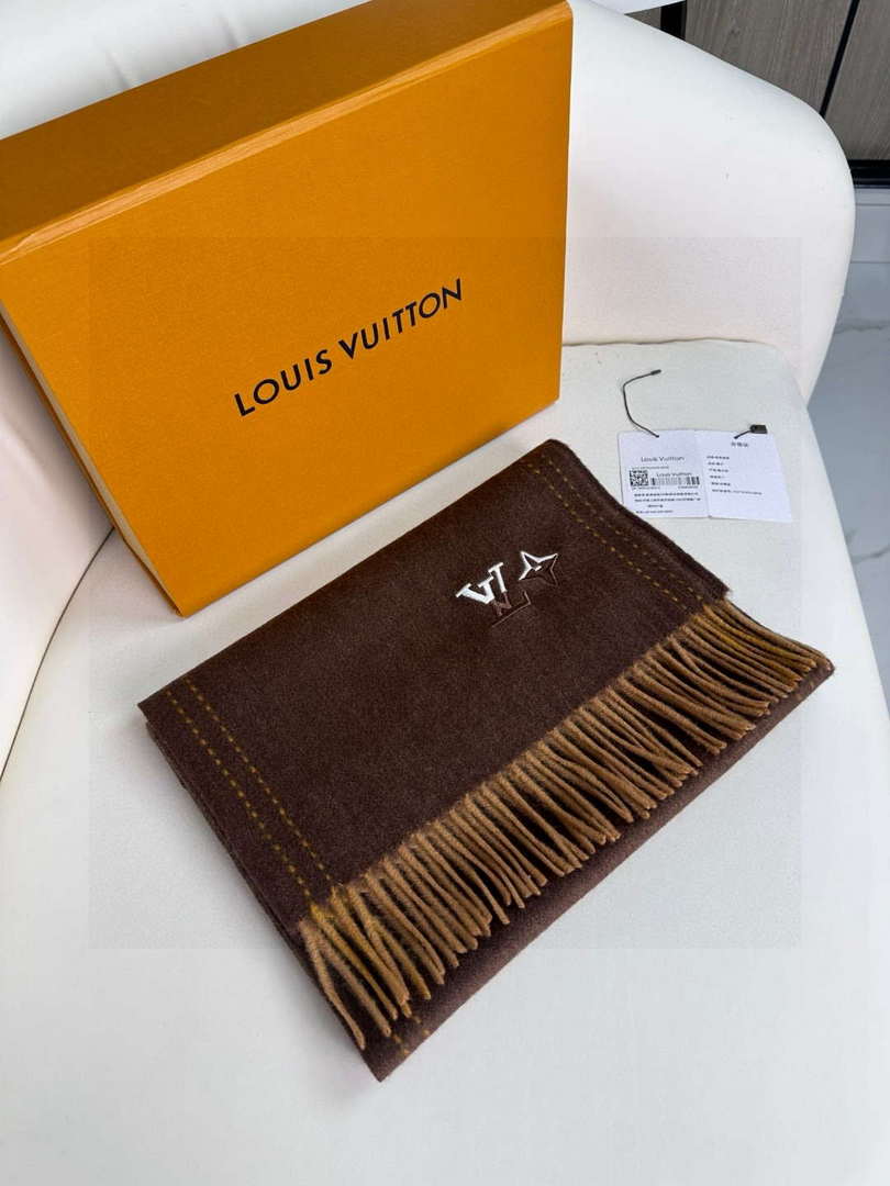 Louis Vuitton Classic Cashmere Scarf Scarf L60351