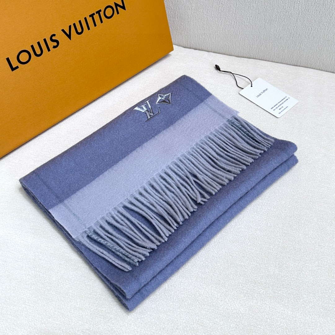 Louis Vuitton Classic Cashmere Scarf Scarf L60355 - Default Title - View 3