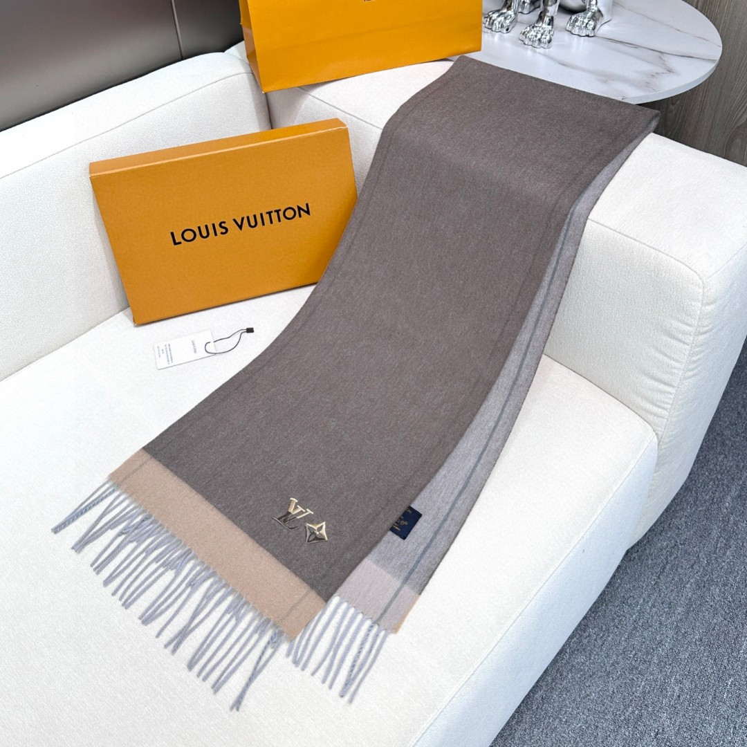 Louis Vuitton Classic Cashmere Scarf Scarf L60356