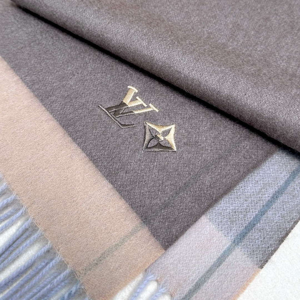Louis Vuitton Classic Cashmere Scarf Scarf L60356