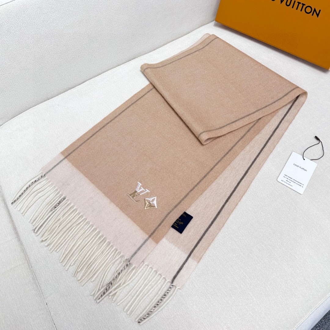 Louis Vuitton Classic Cashmere Scarf Scarf L60358