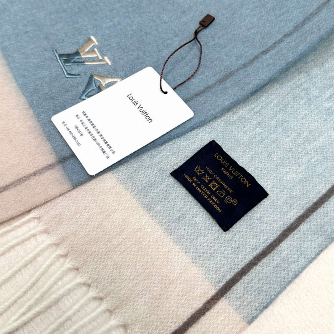 Louis Vuitton Classic Cashmere Scarf Scarf L60359