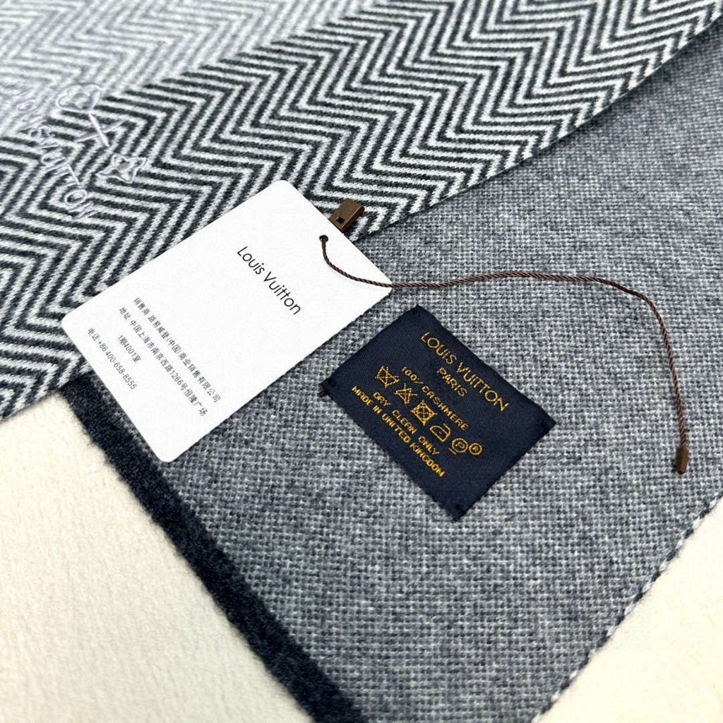 Louis Vuitton Classic Plaid Jacquard Cashmere Scarf L60378