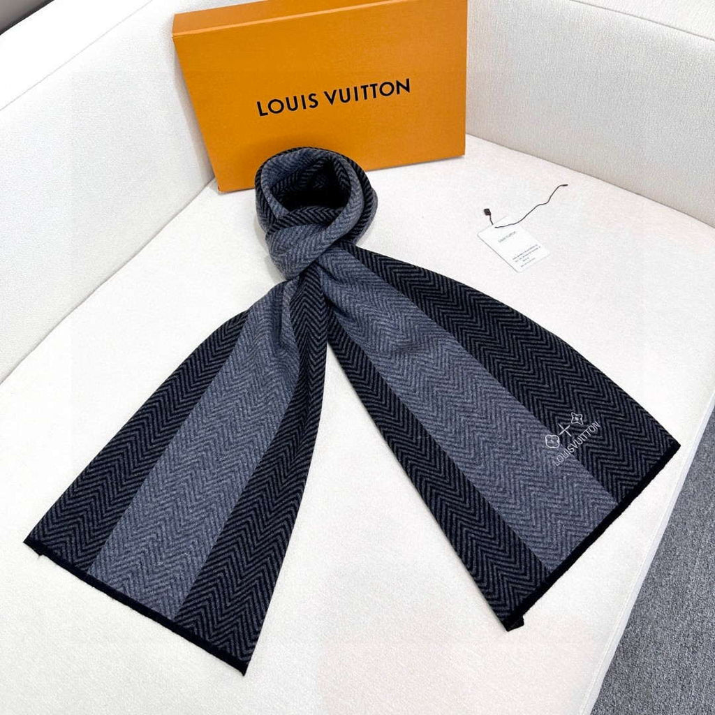 Louis Vuitton Classic Plaid Jacquard Cashmere Scarf L60379