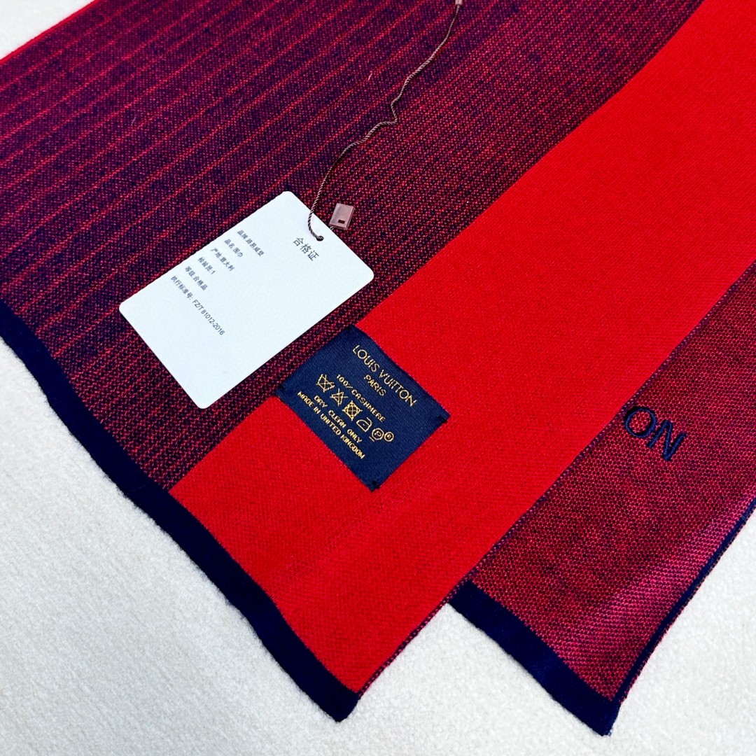 Louis Vuitton Classic Plaid Jacquard Cashmere Scarf L60380