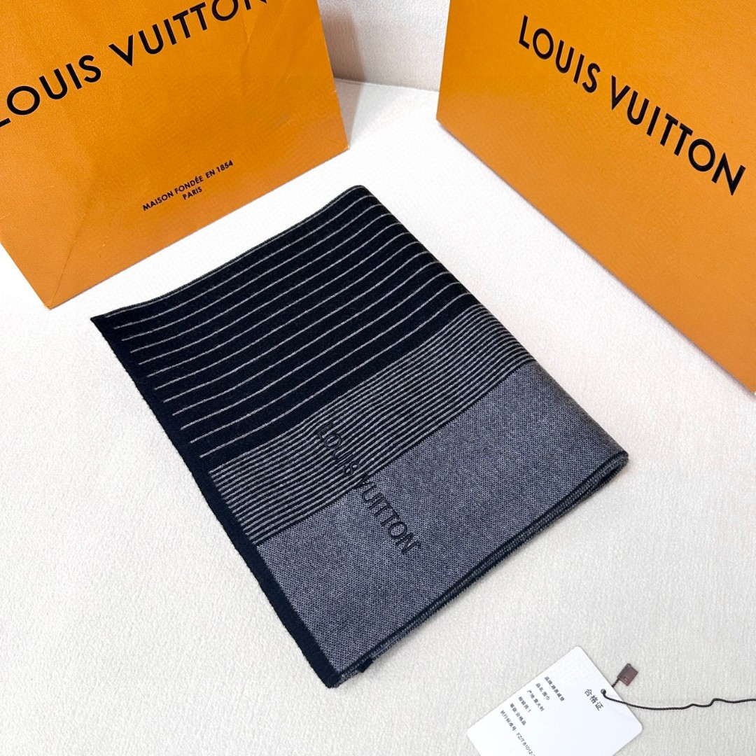 Louis Vuitton Classic Plaid Jacquard Cashmere Scarf L60381
