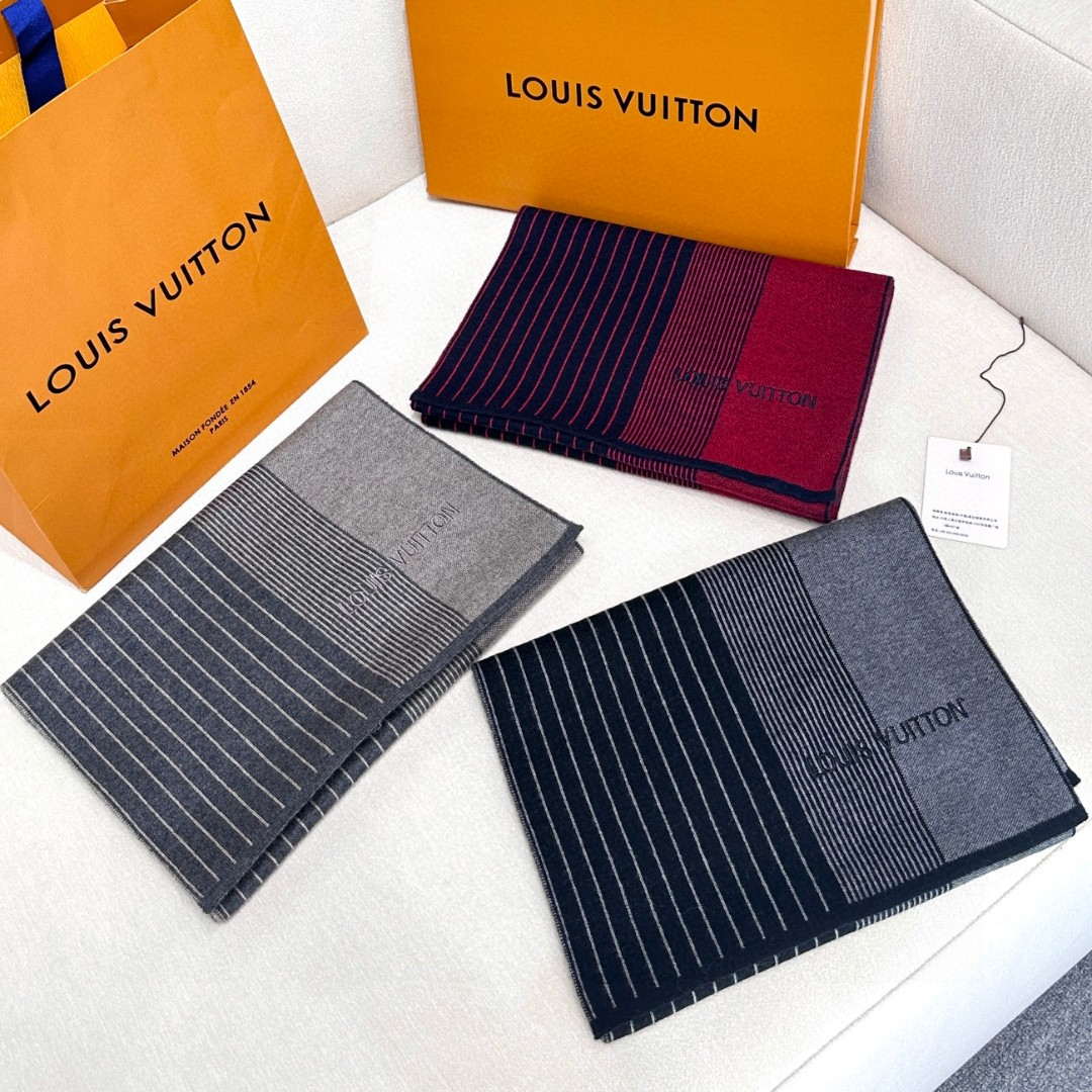 Louis Vuitton Classic Plaid Jacquard Cashmere Scarf L60381