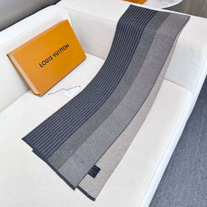 Louis Vuitton Classic Plaid Jacquard Cashmere Scarf L60382 - Default Title - View 4