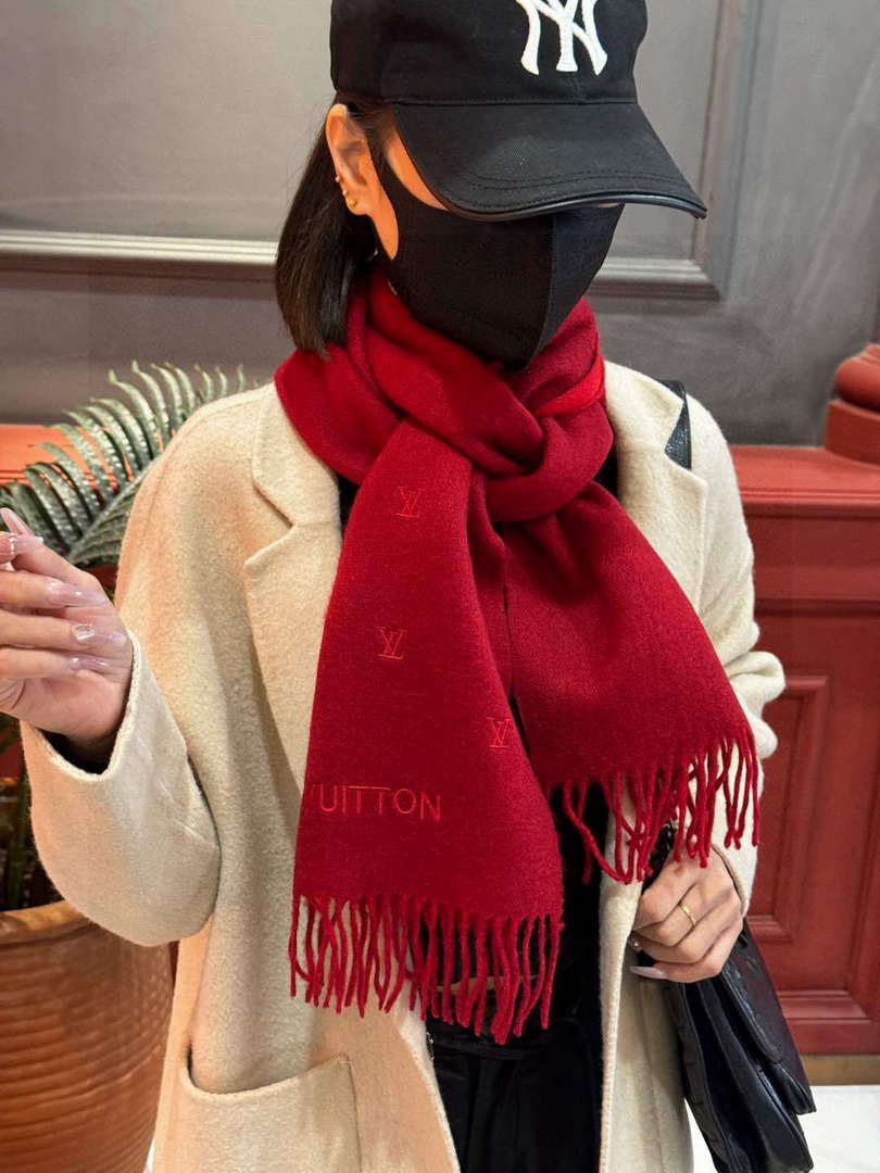 Louis Vuitton Double-sided Cashmere Scarf L60371