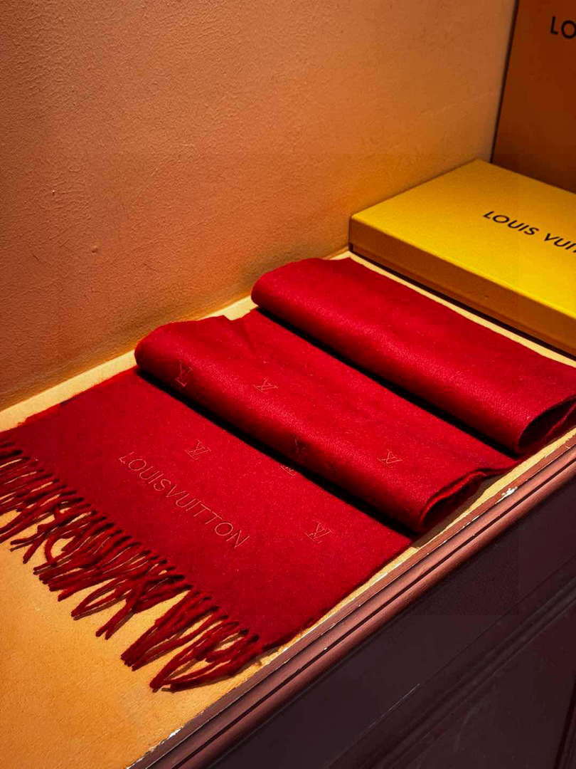 Louis Vuitton Double-sided Cashmere Scarf L60371