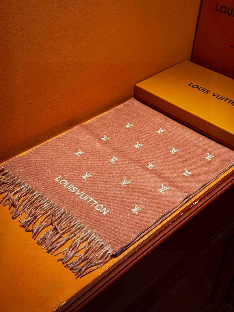 Louis Vuitton Double-sided Cashmere Scarf L60373