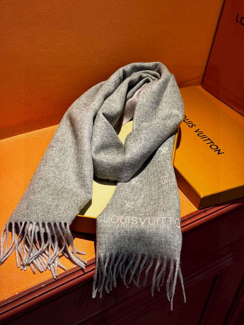 Louis Vuitton Double-sided Cashmere Scarf L60374