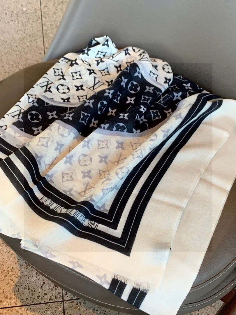 Louis Vuitton Fashion Cashmere scarf L39026