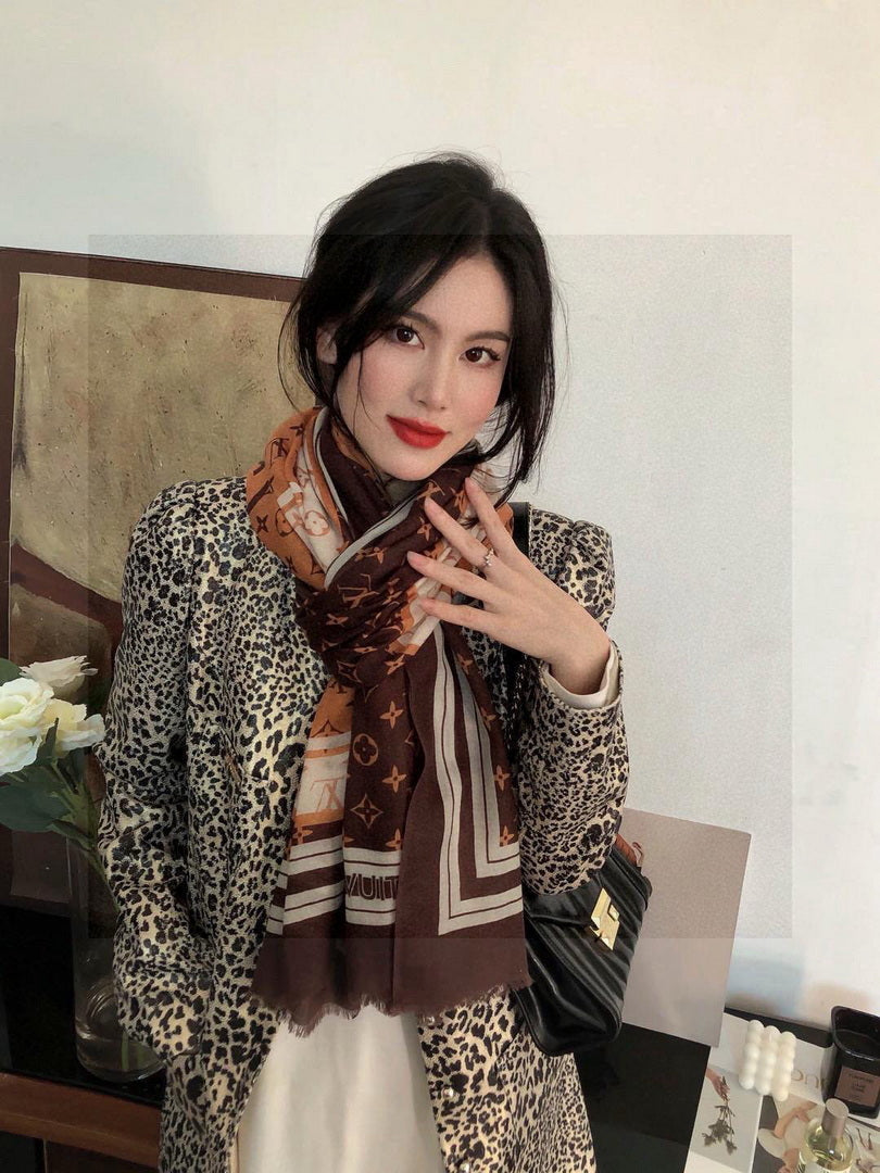 Louis Vuitton Fashion Cashmere scarf L39027
