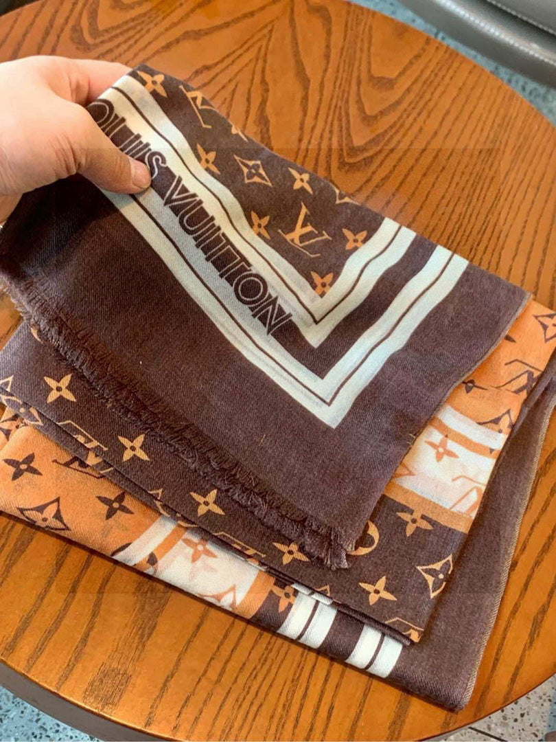 Louis Vuitton Fashion Cashmere scarf L39027