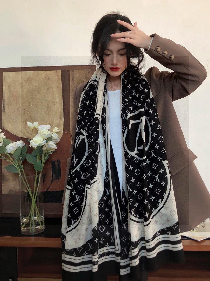 Louis Vuitton Fashion Cashmere scarf L39028