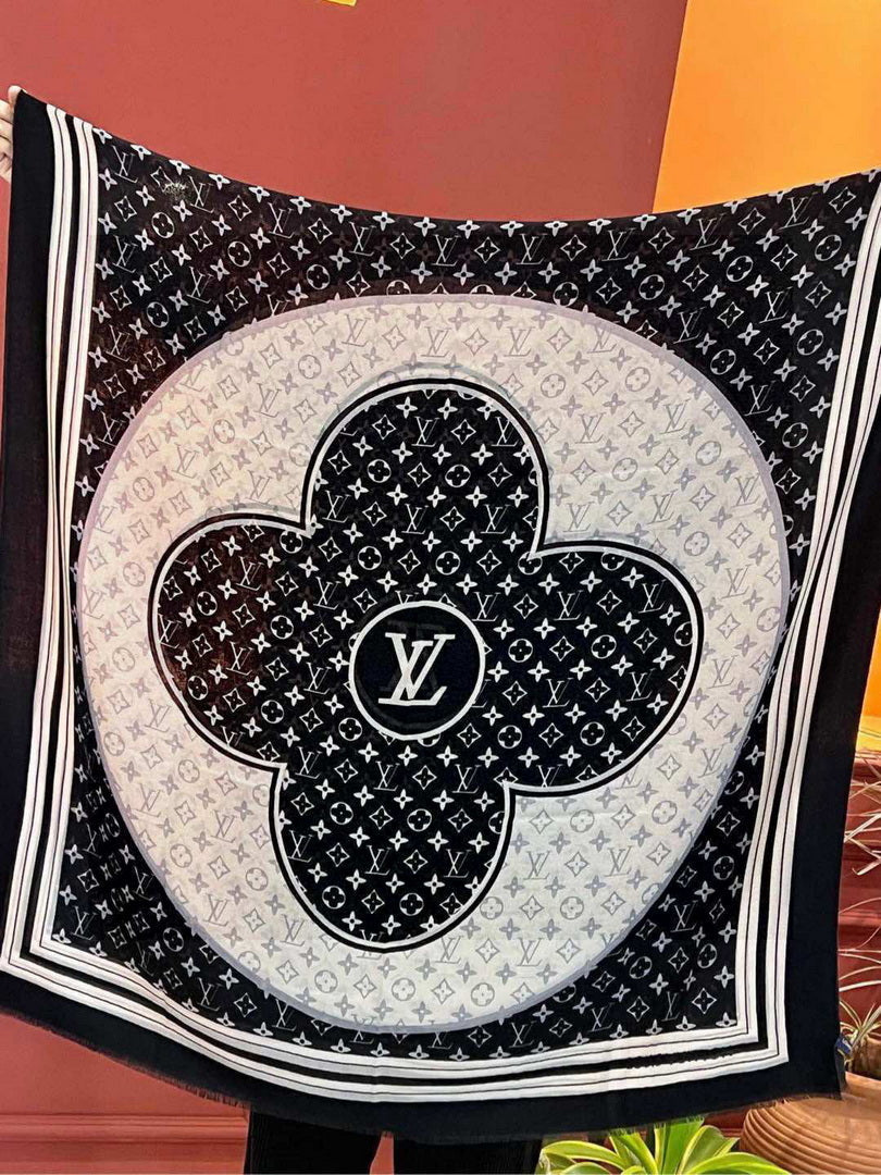 Louis Vuitton Fashion Cashmere scarf L39028