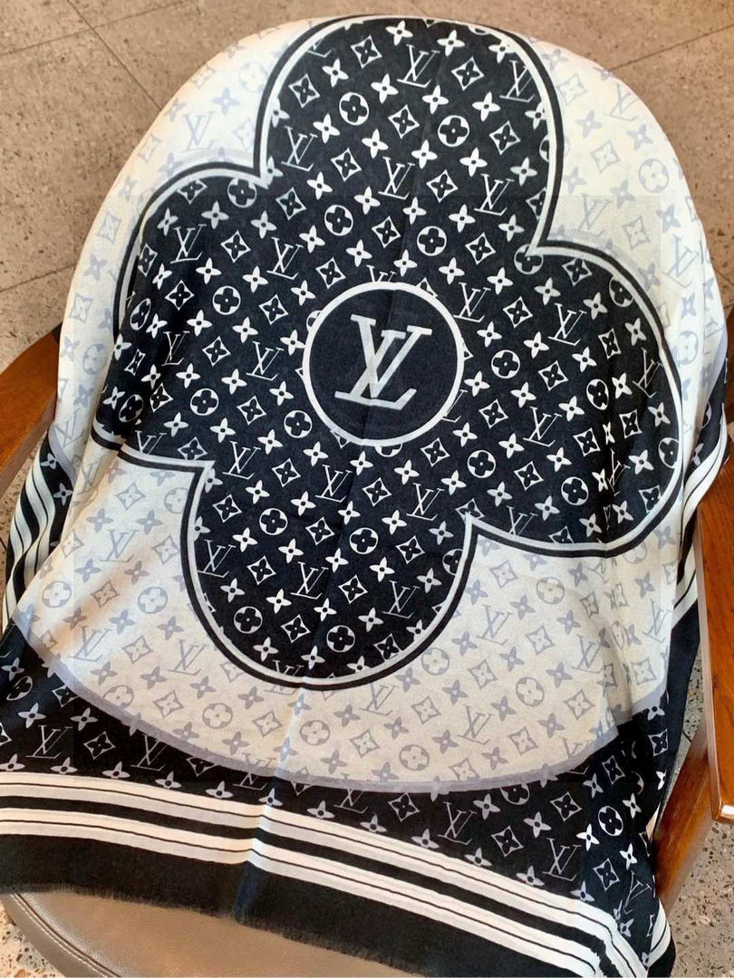 Louis Vuitton Fashion Cashmere scarf L39028